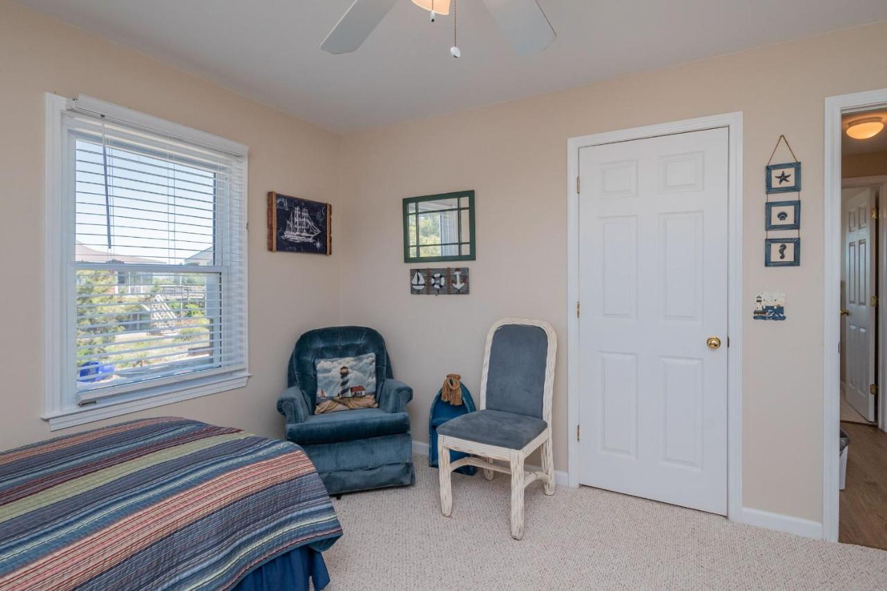 Katie Lou'S Place By Oak Island Accommodations Caswell Beach Dış mekan fotoğraf
