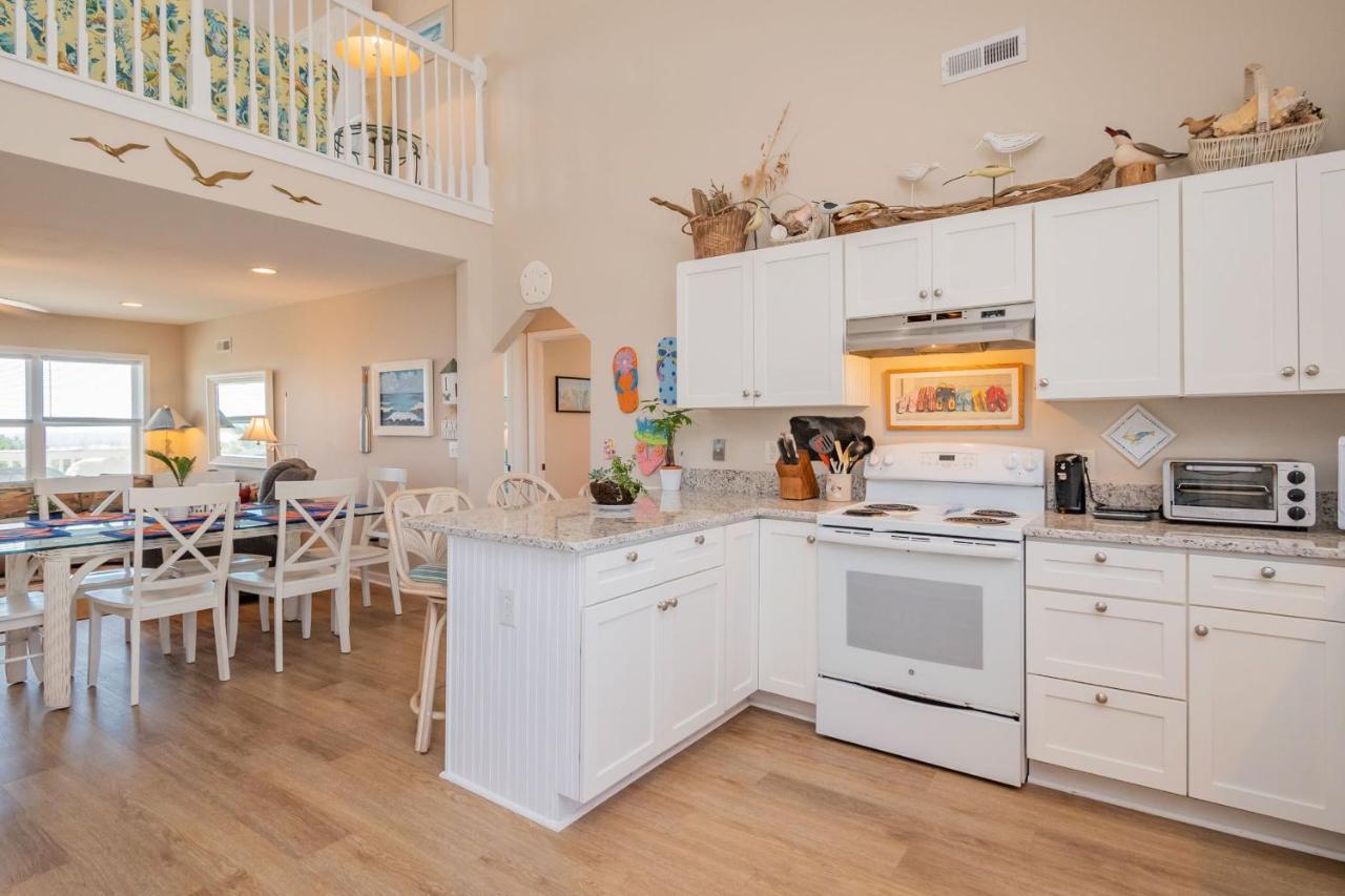 Katie Lou'S Place By Oak Island Accommodations Caswell Beach Dış mekan fotoğraf