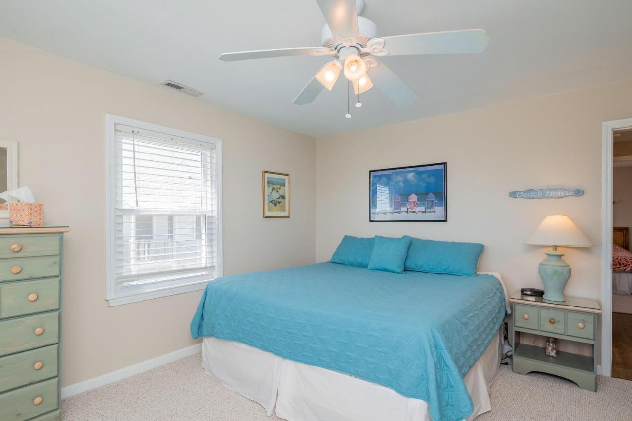 Katie Lou'S Place By Oak Island Accommodations Caswell Beach Dış mekan fotoğraf