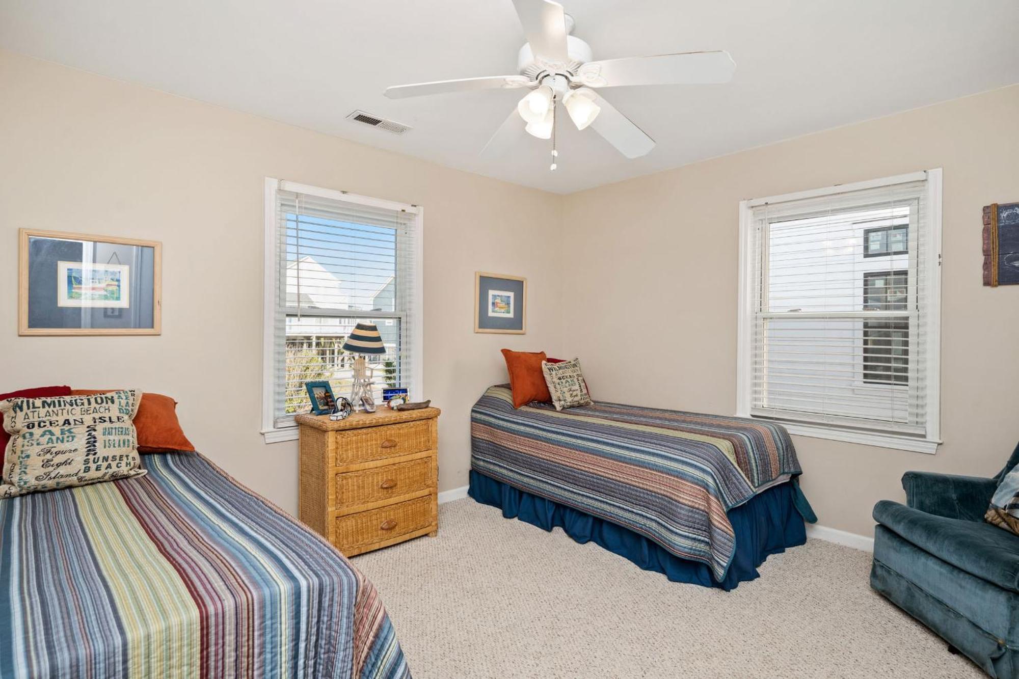 Katie Lou'S Place By Oak Island Accommodations Caswell Beach Dış mekan fotoğraf
